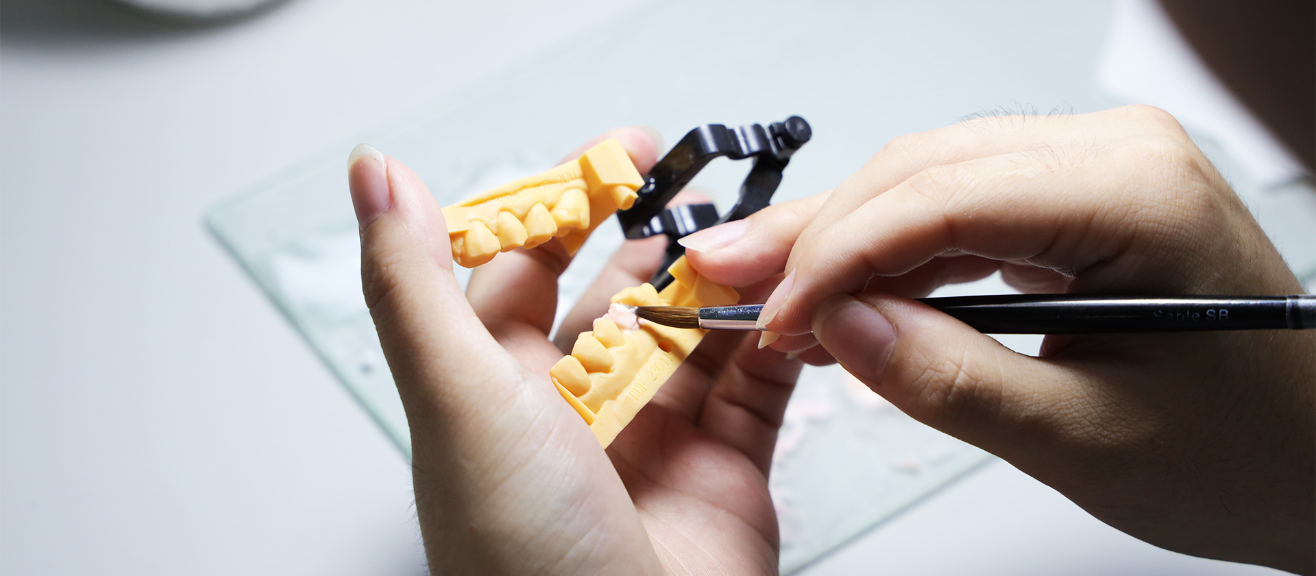 首页幻灯片Direct Dental Technology